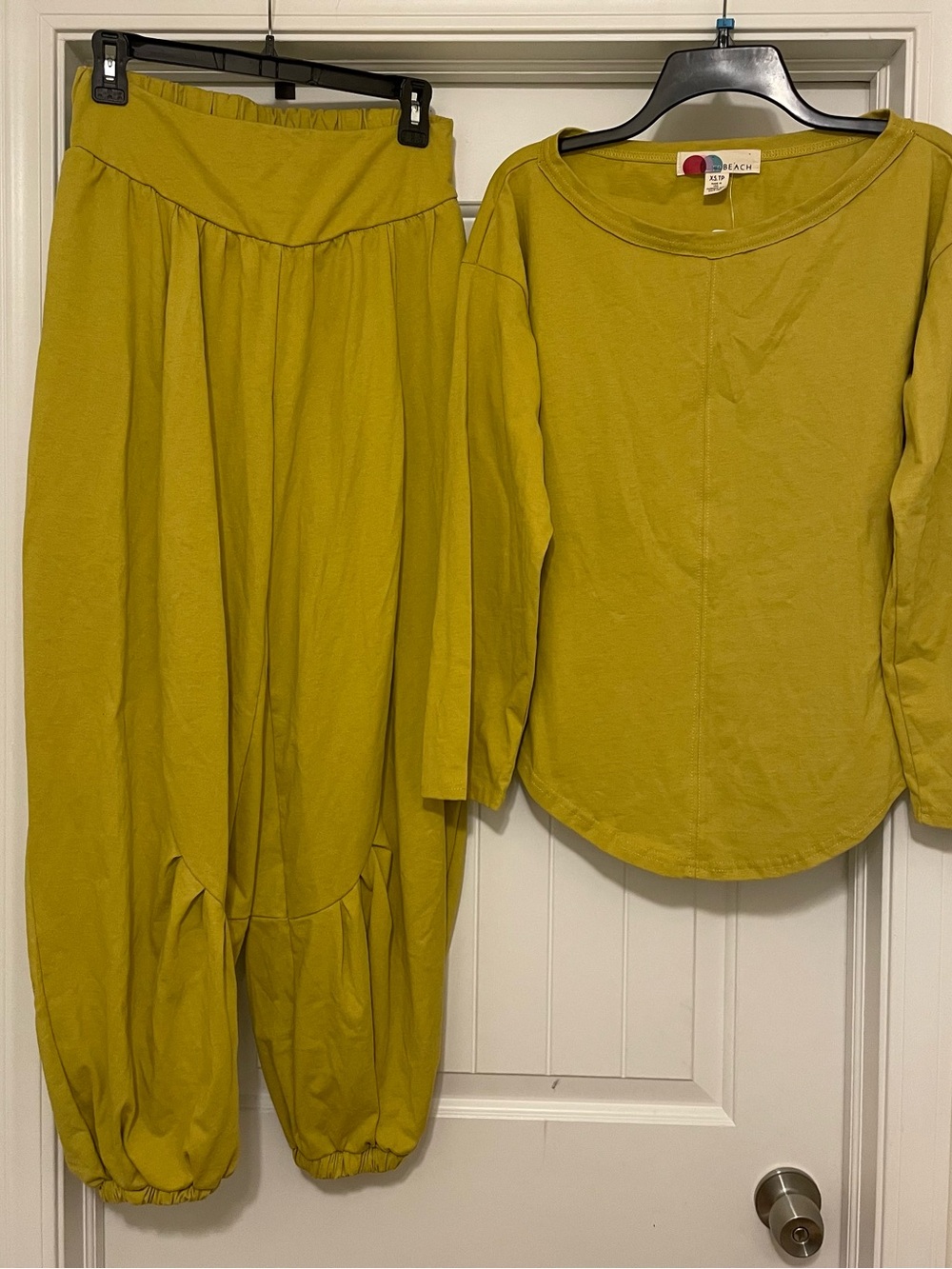 NWT Free People Beach Parker Set in bitter oil size XS - Picture 3 of 8